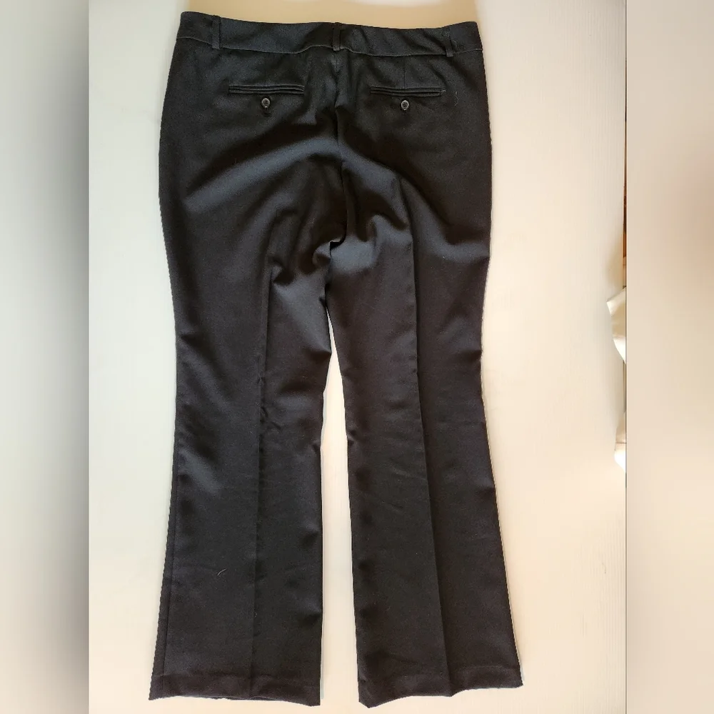 New York & Company Black Women's Dress Pants - Hook & Zip Closure - Picture 8 of 11